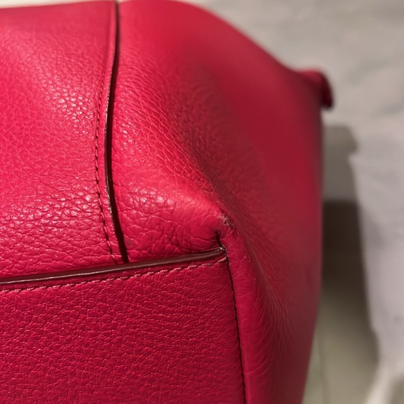 Coach  Shoulder bag  Small Tote satchel    leather   hot pink  Gold tone accents - Picture 10 of 17